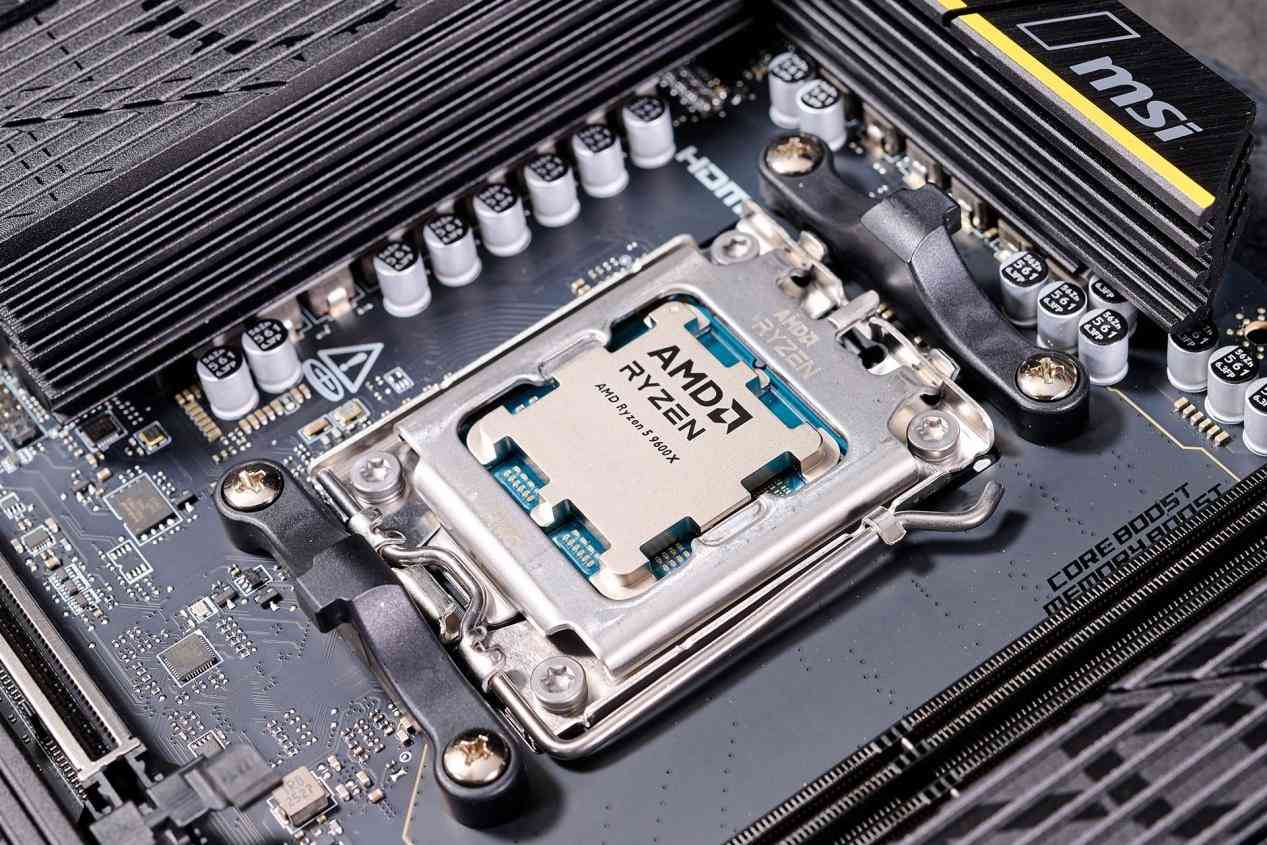 微星B850MPOWER主板深度评测:MPOWER系列的超频传奇延续,千元级性能炸裂之选 微星B850MPOWER主板深度评测:MPOWER系列的超频传奇延续,千元级性能炸裂之选