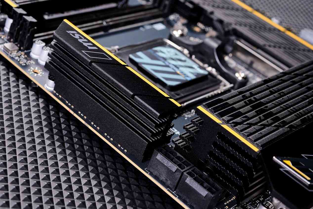 微星B850MPOWER主板深度评测:MPOWER系列的超频传奇延续,千元级性能炸裂之选 微星B850MPOWER主板深度评测:MPOWER系列的超频传奇延续,千元级性能炸裂之选