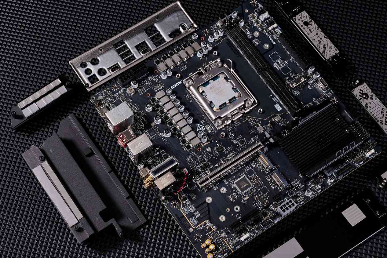 微星B850MPOWER主板深度评测:MPOWER系列的超频传奇延续,千元级性能炸裂之选 微星B850MPOWER主板深度评测:MPOWER系列的超频传奇延续,千元级性能炸裂之选