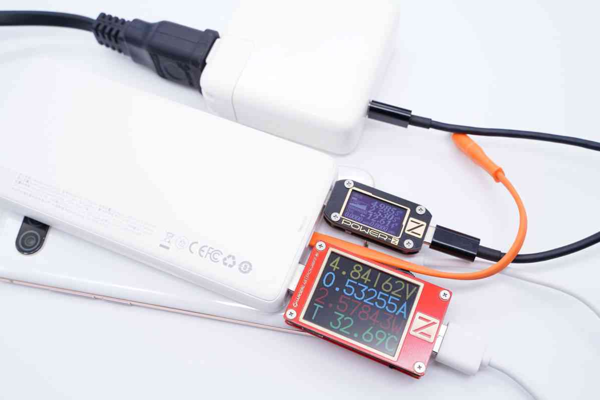 倍思充电宝深度评测:挂绳快充线一体设计,20W快充性能解析 倍思充电宝深度评测:挂绳快充线一体设计,20W快充性能解析