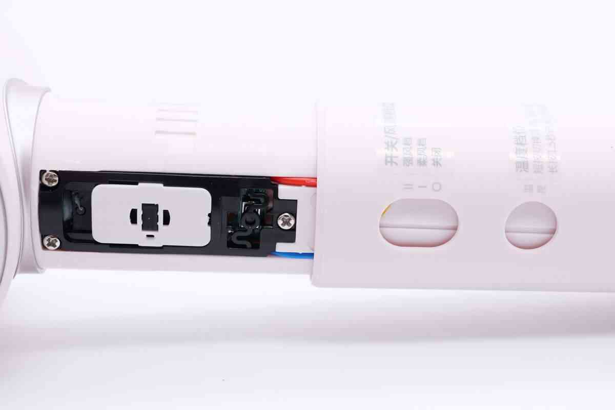 飞科高速吹风机深度评测:200元档无刷电机神器值不值得入手? 飞科高速吹风机深度评测:200元档无刷电机神器值不值得入手?