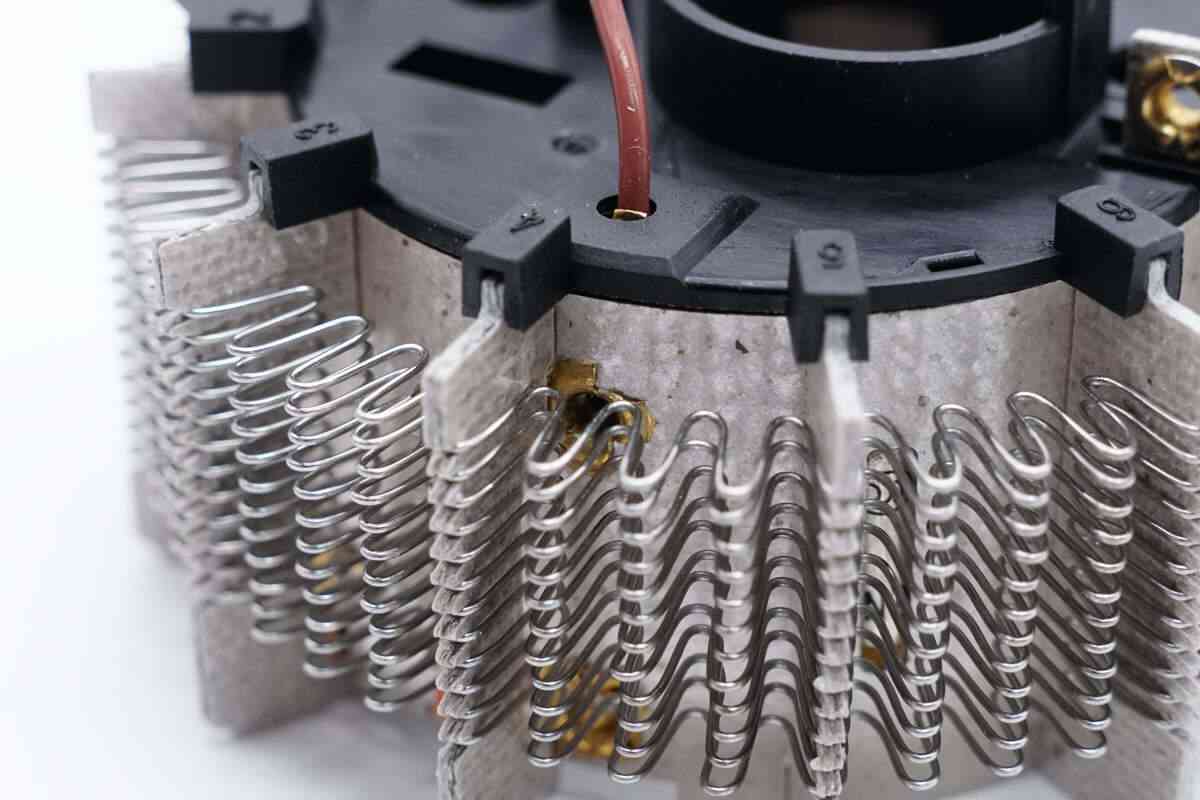 飞科高速吹风机深度评测:200元档无刷电机神器值不值得入手? 飞科高速吹风机深度评测:200元档无刷电机神器值不值得入手?