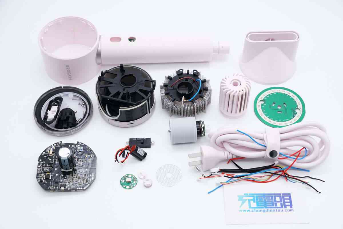 飞科高速吹风机深度评测:200元档无刷电机神器值不值得入手? 飞科高速吹风机深度评测:200元档无刷电机神器值不值得入手?