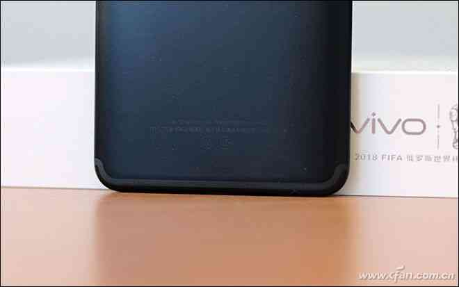 vivo X20全面屏手机深度评测：2998元值不值得入手？