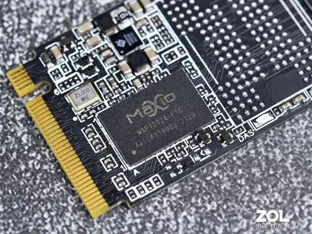 七彩虹固态硬盘怎么样 七彩虹CN600战戟固态硬盘评测：国产入门新选择