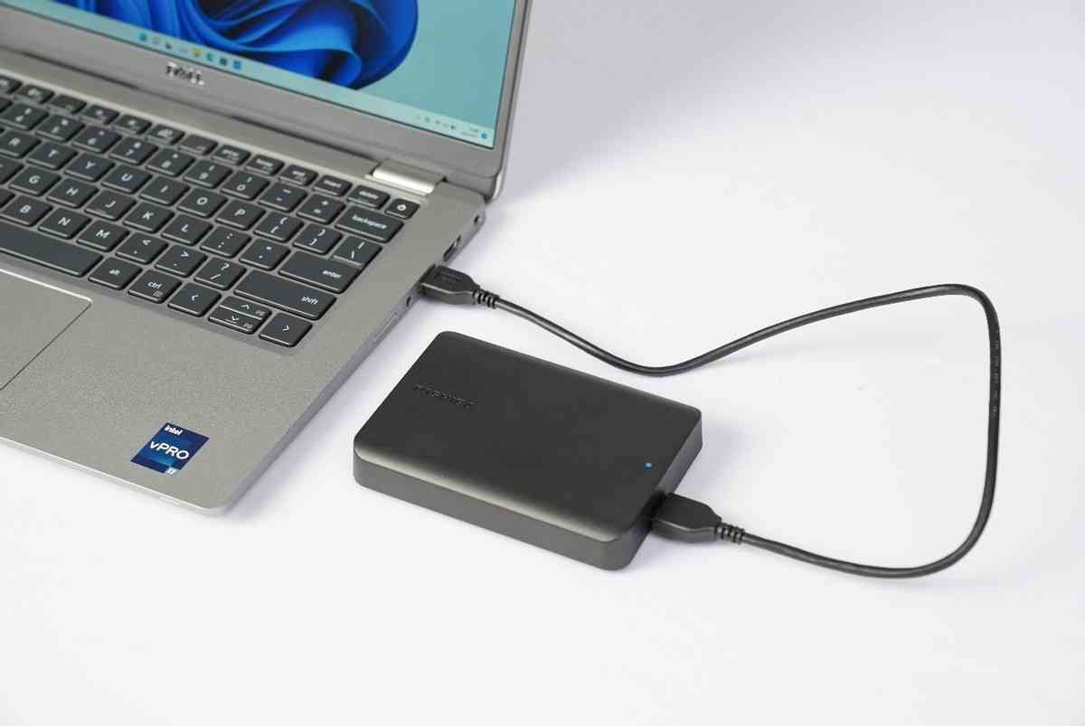 东芝移动硬盘深度评测：稳定持久与高效传输的完美结合