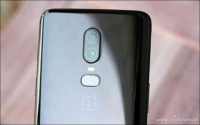 一加6全面评测：3199元起是否值得入手？