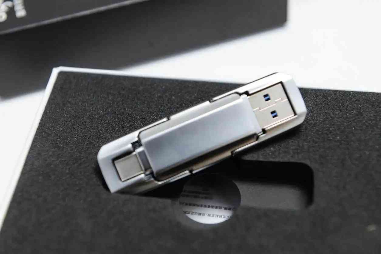 联想U盘怎么样？选固态U盘，我为什么建议入手国产，而不是终身质保的闪迪？