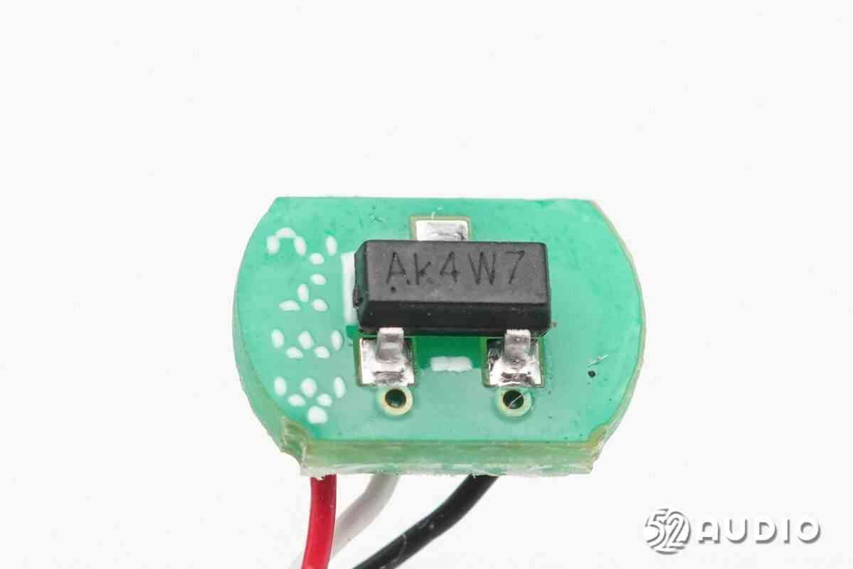 纽曼LY50 AI翻译耳机深度拆解：139种语言同传黑科技揭秘