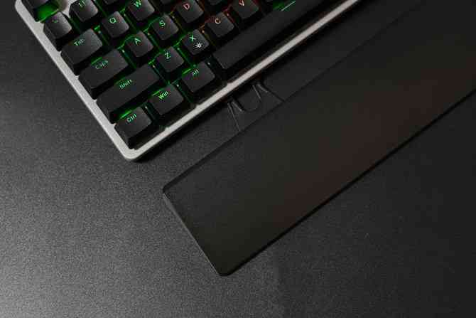 微星鼠标怎么样 微星GK320&GM330游戏键盘鼠标体验评测：一把键盘两个形态 主流级玩家优选