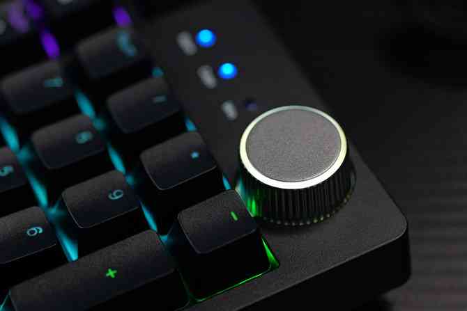 微星鼠标怎么样 微星GK320&GM330游戏键盘鼠标体验评测：一把键盘两个形态 主流级玩家优选